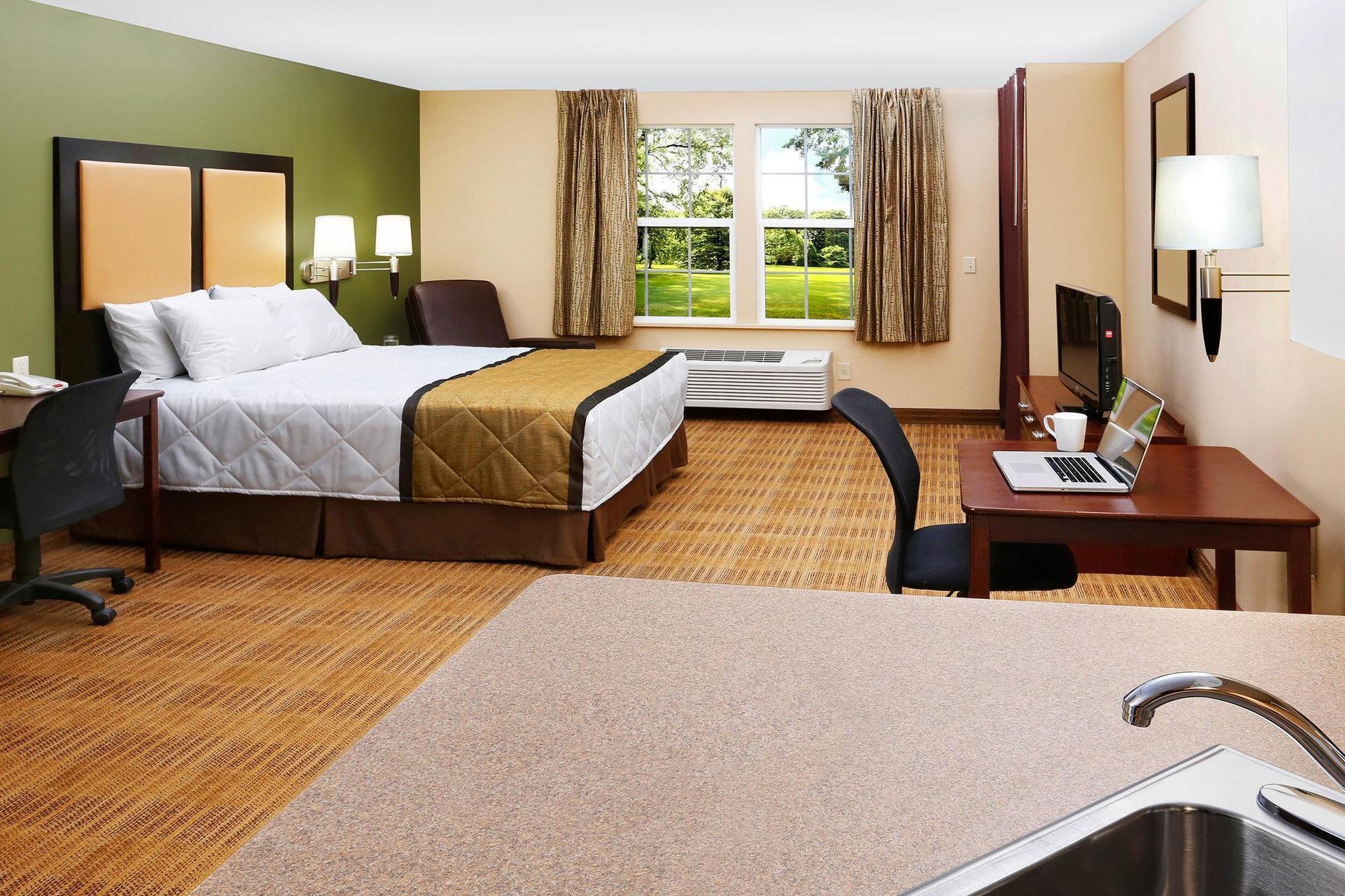 Extended America - - Napa Valley Hotel